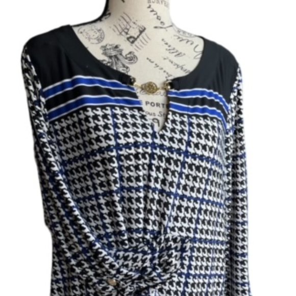 Anne Klein - Picture 3 of 3